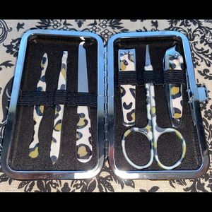 Leopard Grooming & Nail Kit